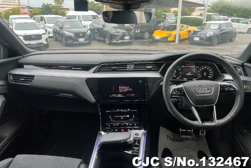 Audi Q8 in Black for Sale Image 7