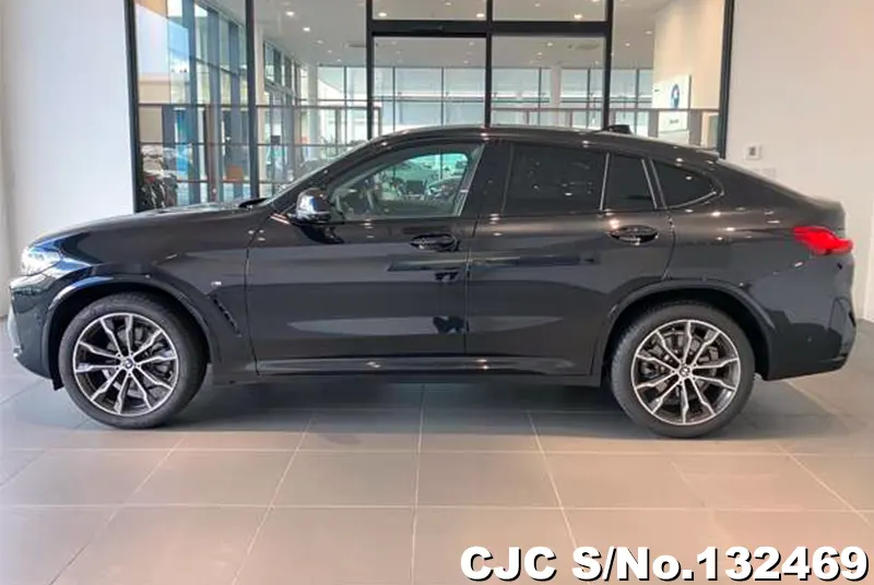 BMW X4 in Black for Sale Image 5