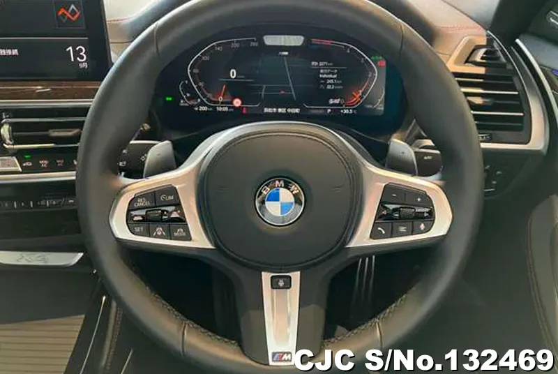 BMW X4 in Black for Sale Image 10