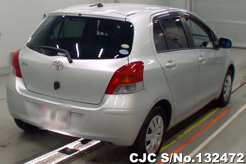 2010 Toyota / Vitz Stock No. 132472