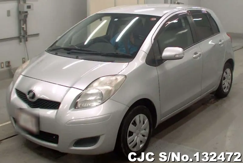 2010 Toyota / Vitz Stock No. 132472
