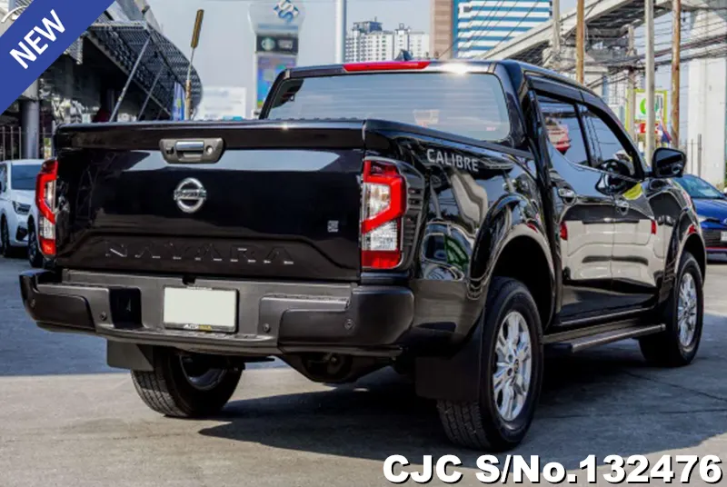 Nissan Navara in Black for Sale Image 1