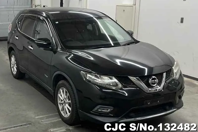 Nissan / X-Trail 2016