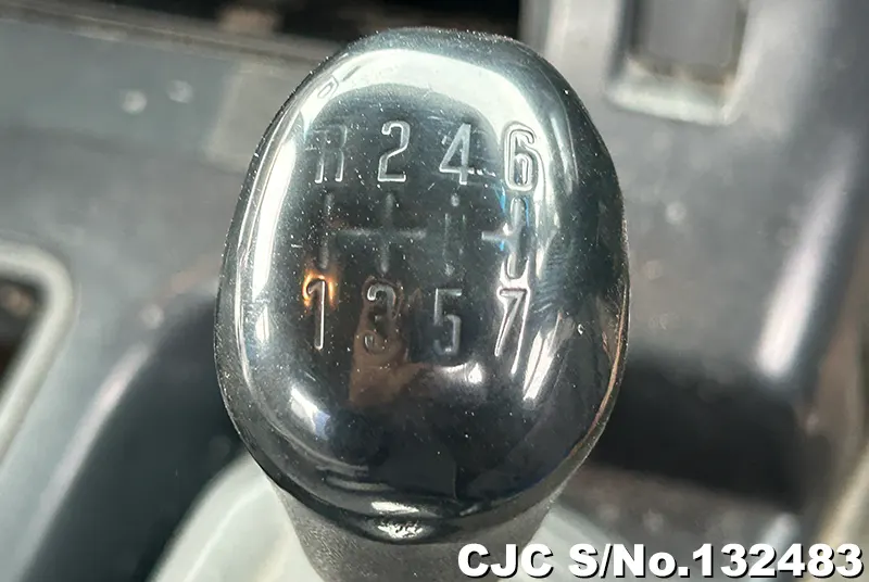 2009 Isuzu / Giga Stock No. 132483
