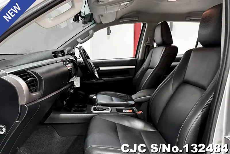 2020 Toyota / Hilux / Revo Stock No. 132484