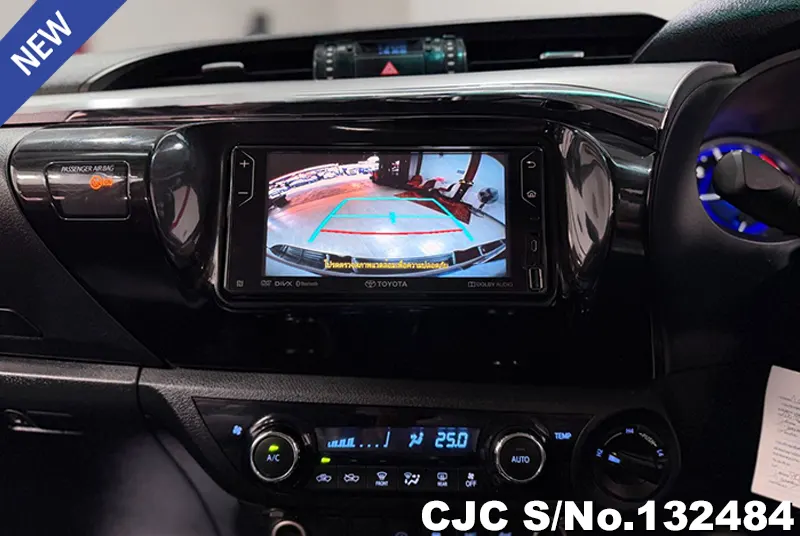 2020 Toyota / Hilux / Revo Stock No. 132484