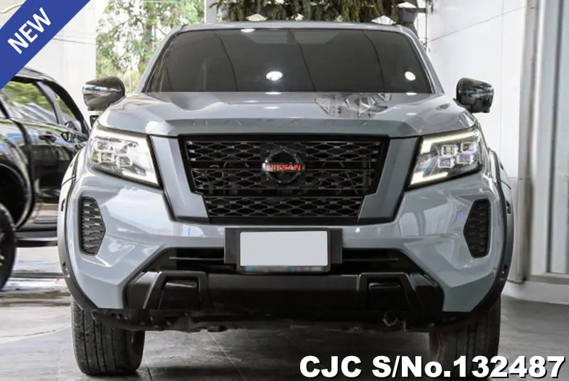 Nissan Navara in Stealth Grey for Sale Image 2