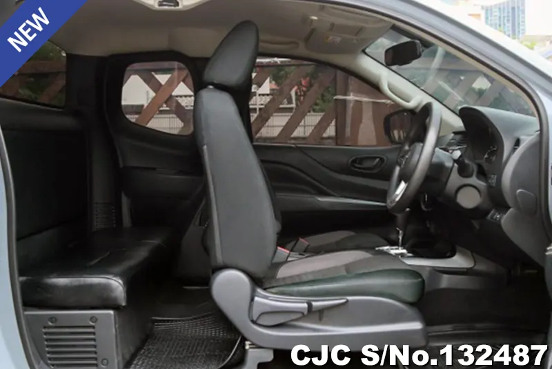 2023 Nissan / Navara Stock No. 132487