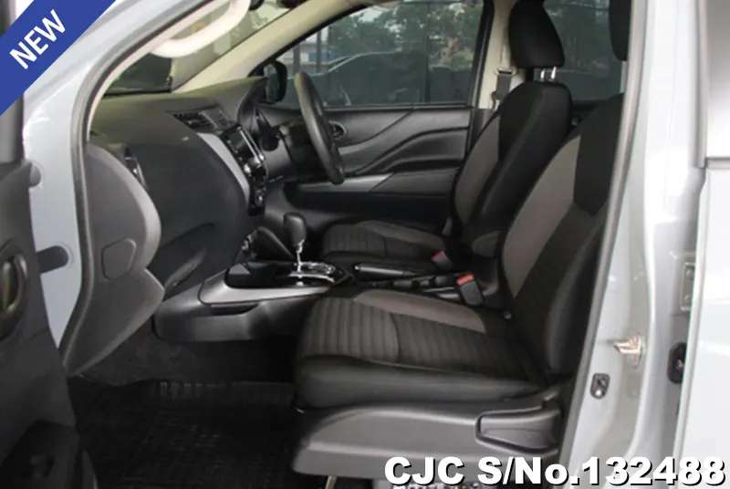 2022 Nissan / Navara Stock No. 132488