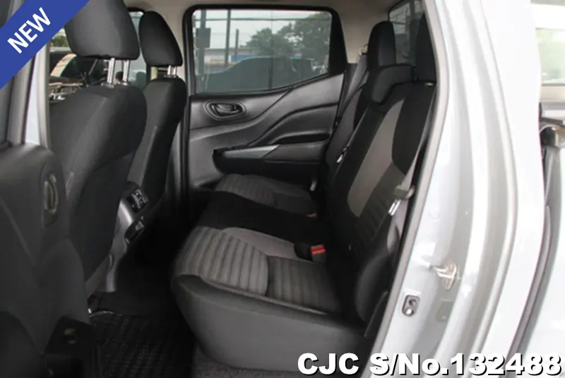 2022 Nissan / Navara Stock No. 132488