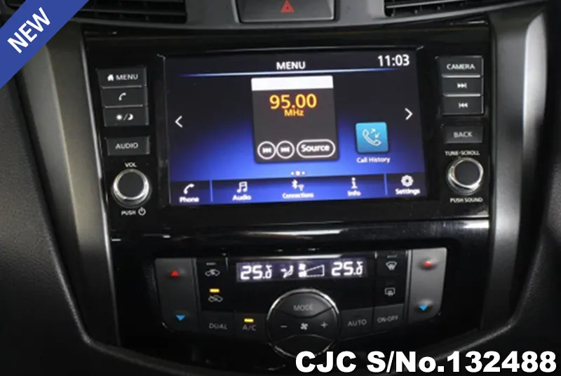 2022 Nissan / Navara Stock No. 132488