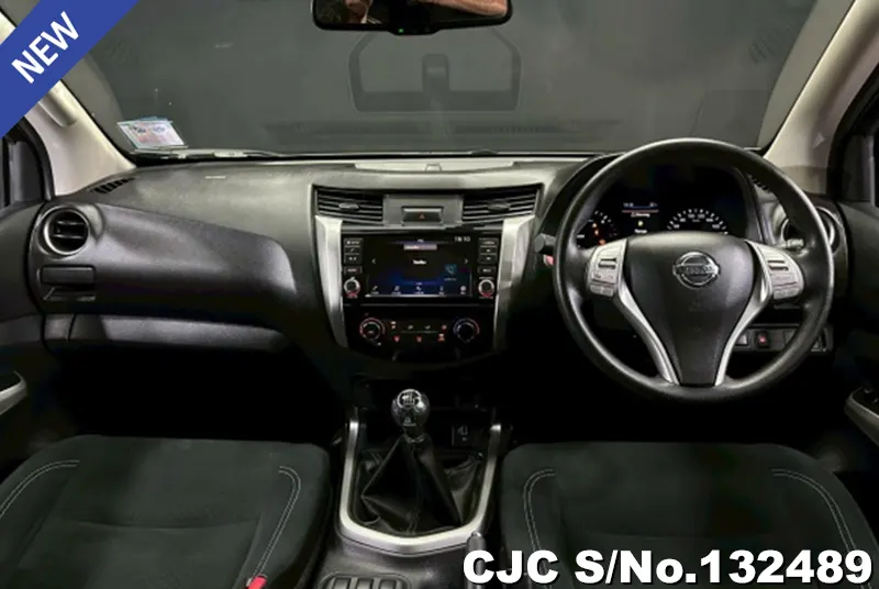 Nissan Navara in Silver for Sale Image 6