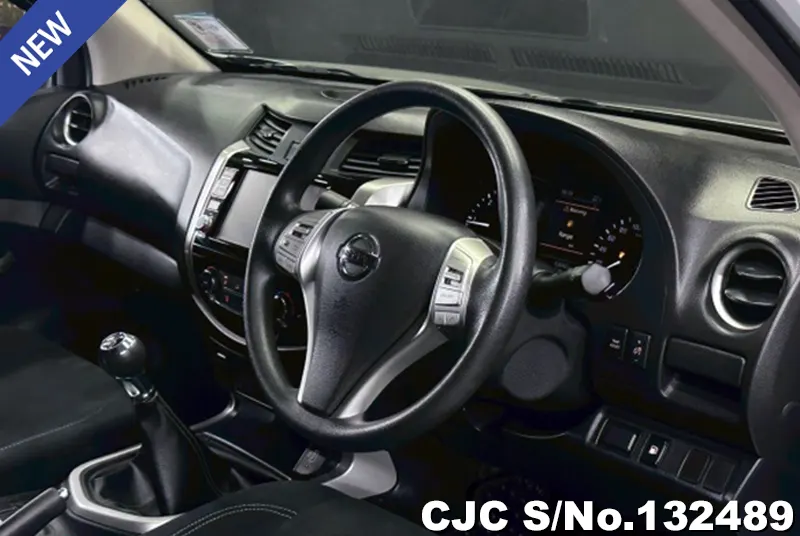 2020 Nissan / Navara Stock No. 132489