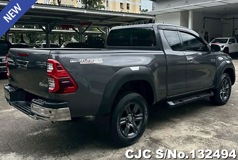 2022 Toyota / Hilux / Revo Stock No. 132494