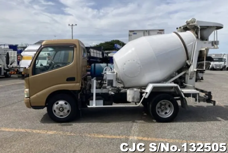 2008 Hino / Dutro Stock No. 132505