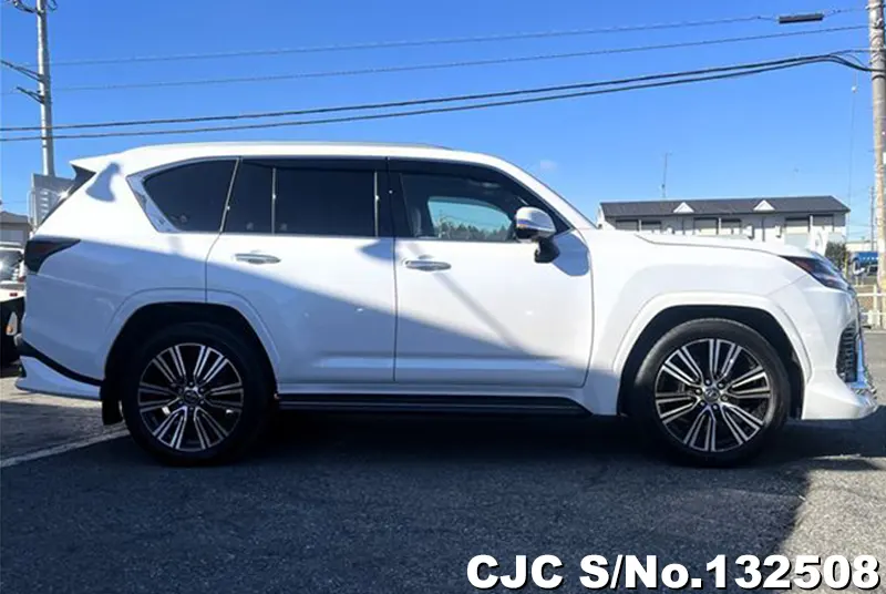 2025 Lexus / LX 600 Stock No. 132508