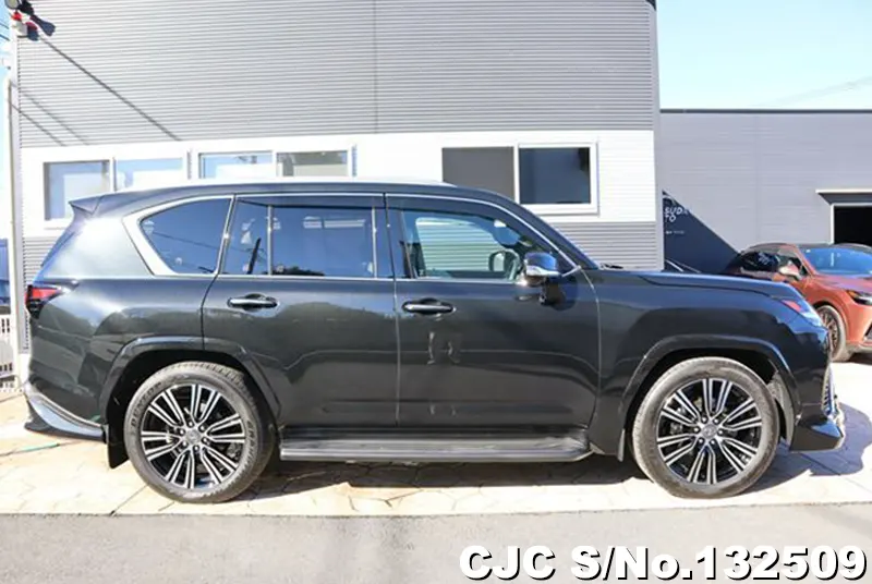 2025 Lexus / LX 600 Stock No. 132509