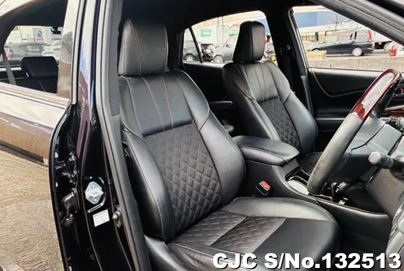 2015 Toyota / Harrier Stock No. 132513