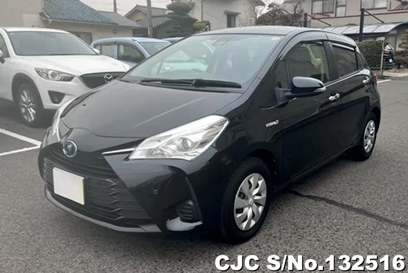 2018 Toyota / Vitz Stock No. 132516