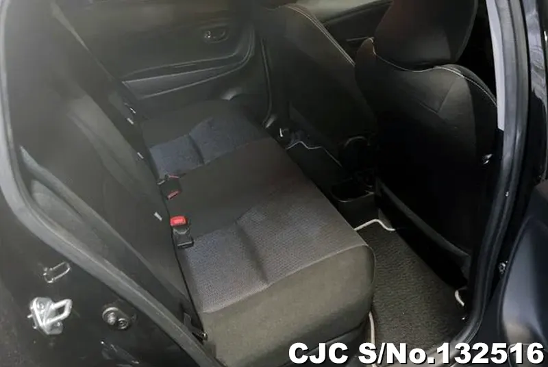 2018 Toyota / Vitz Stock No. 132516