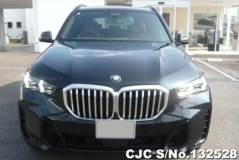 BMW X5 in Black for Sale Image 2