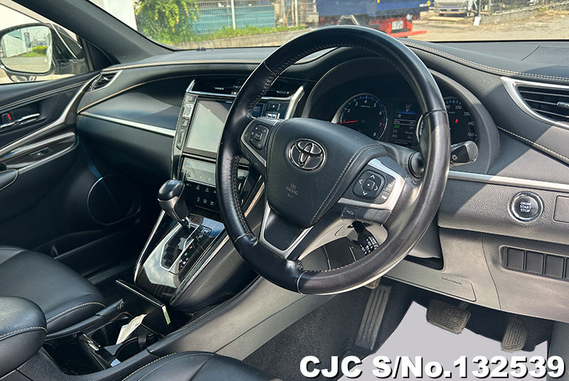 2017 Toyota / Harrier Stock No. 132539
