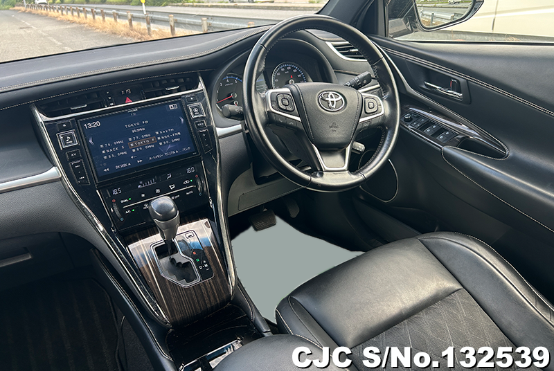 2017 Toyota / Harrier Stock No. 132539