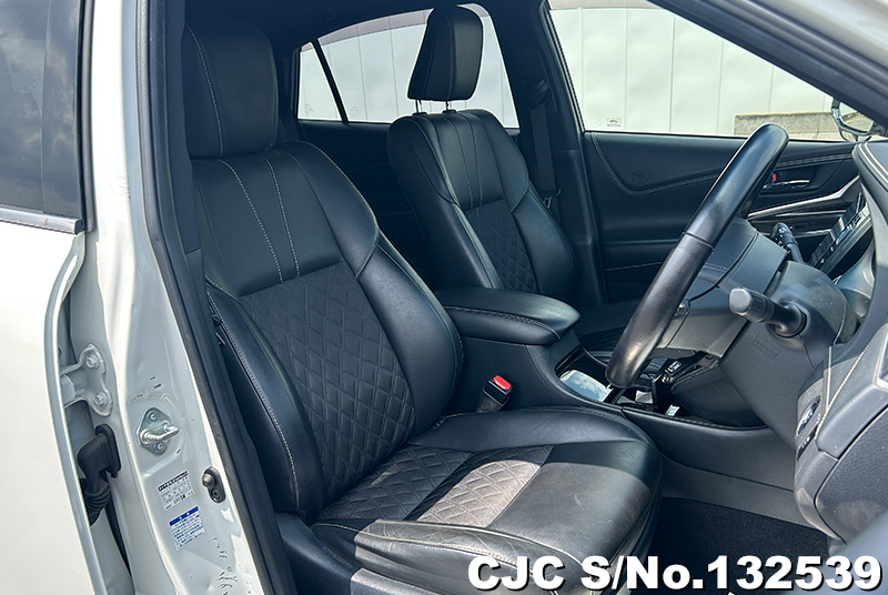 2017 Toyota / Harrier Stock No. 132539