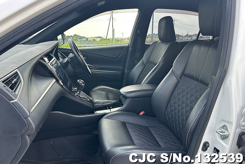 2017 Toyota / Harrier Stock No. 132539