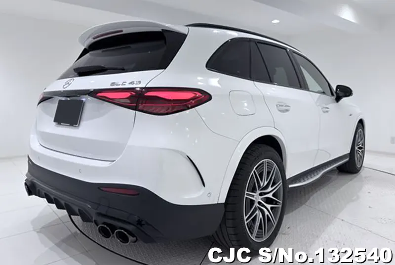 Mercedes Benz GLC Class in White for Sale Image 2