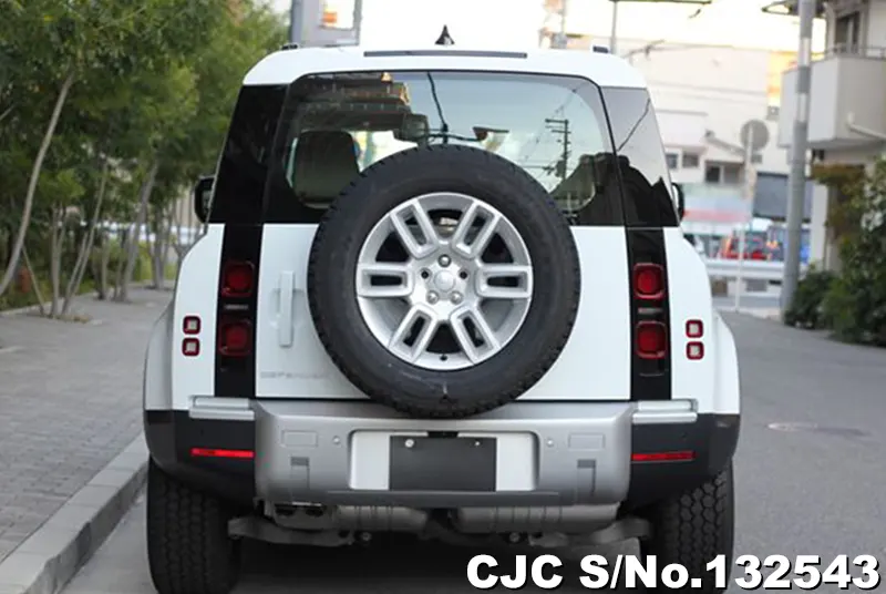 Land Rover Defender in White for Sale Image 5