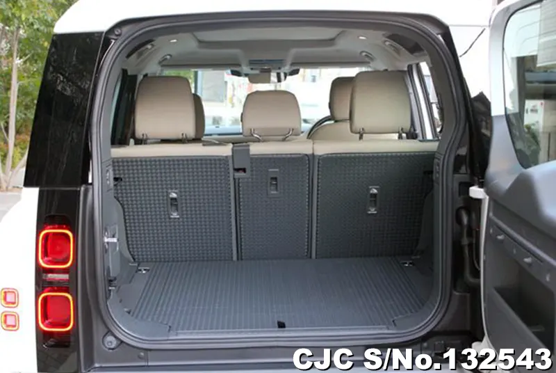 2024 Land Rover / Defender Stock No. 132543