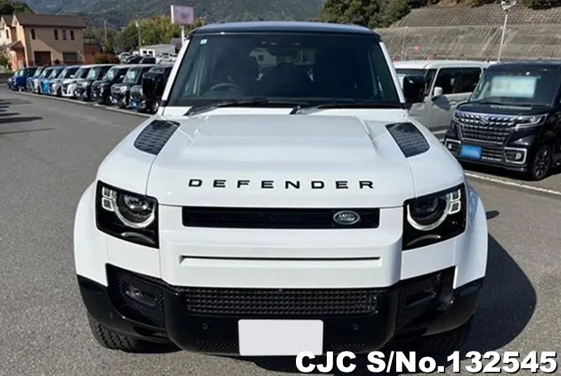 Land Rover Defender in White for Sale Image 4