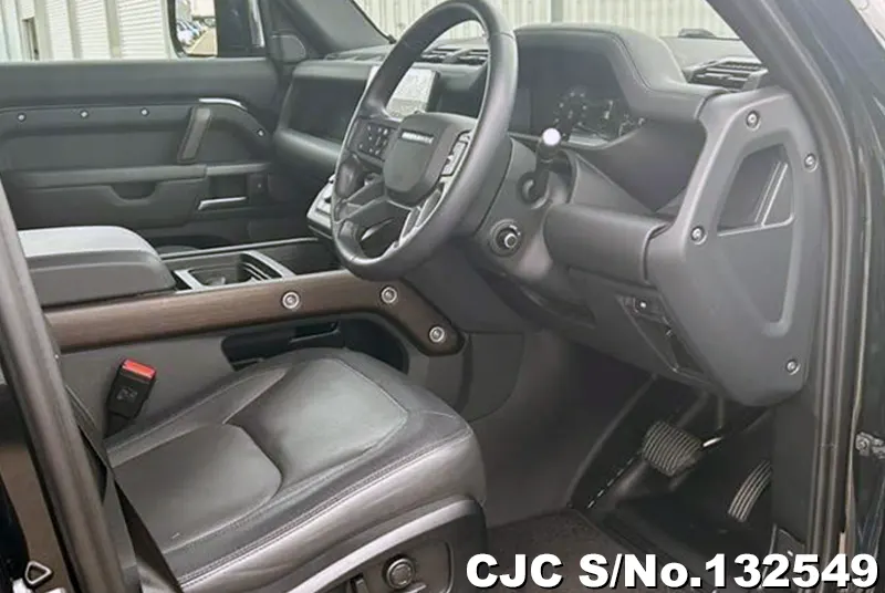 Land Rover Defender in Black for Sale Image 10