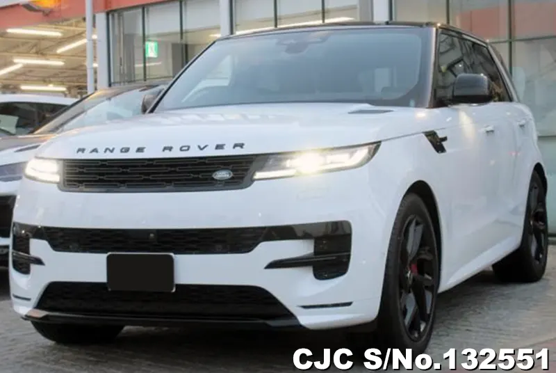 Land Rover Range Rover in White for Sale Image 2