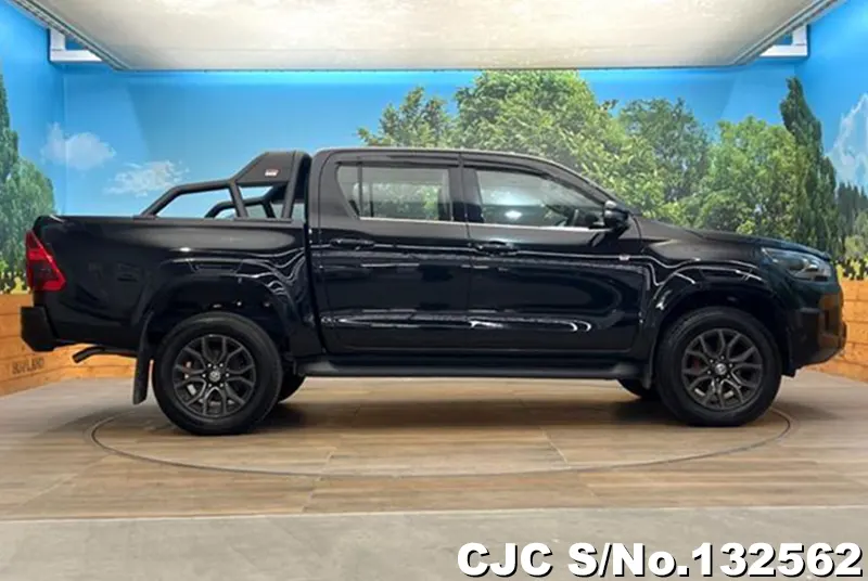 Toyota Hilux in Black for Sale Image 6