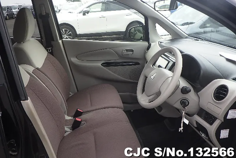 2017 Mitsubishi / Ek Wagon Stock No. 132566