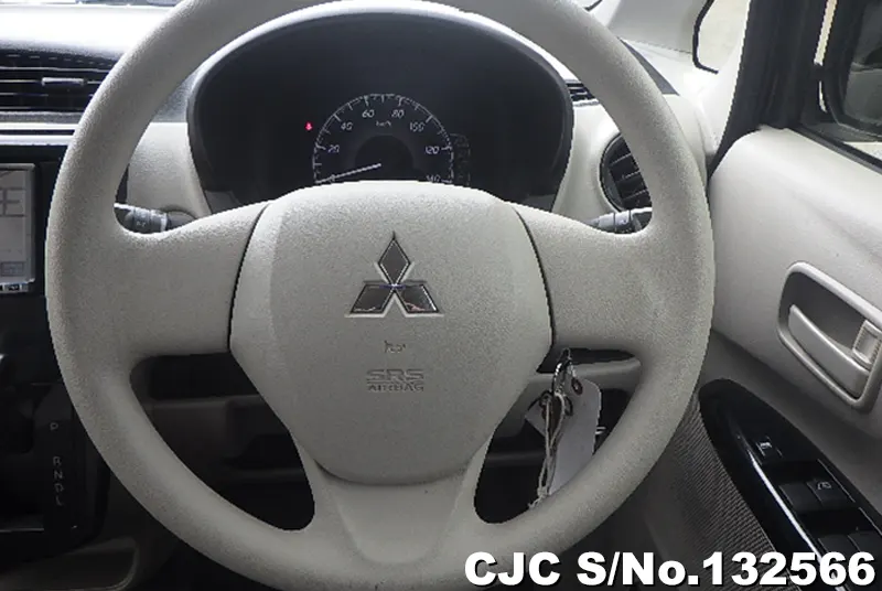 2017 Mitsubishi / Ek Wagon Stock No. 132566