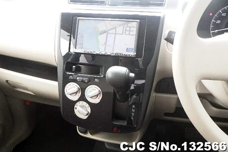 2017 Mitsubishi / Ek Wagon Stock No. 132566