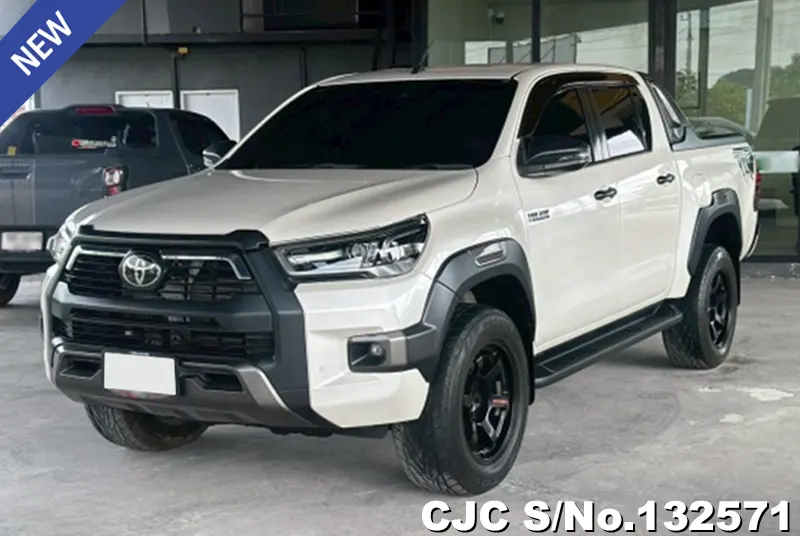 2021 Toyota / Hilux / Revo Rocco Stock No. 132571
