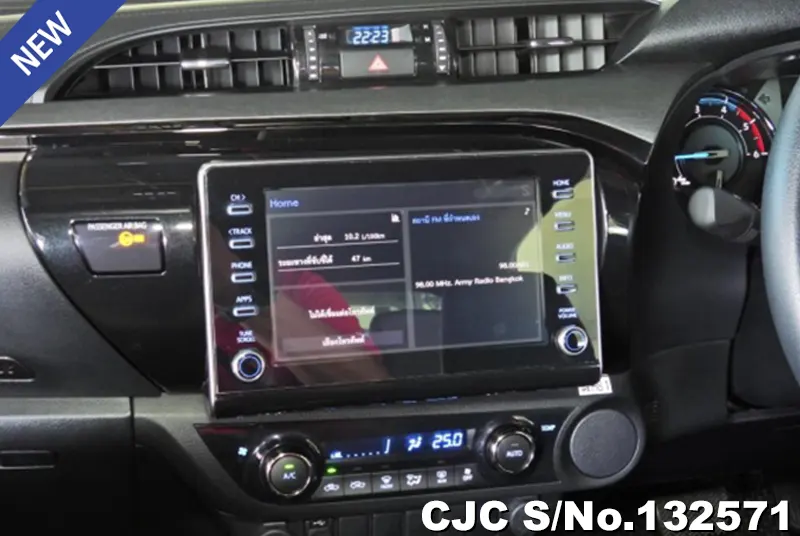 2021 Toyota / Hilux / Revo Rocco Stock No. 132571