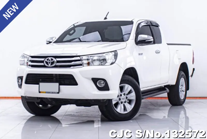 2016 Toyota / Hilux / Revo Stock No. 132572