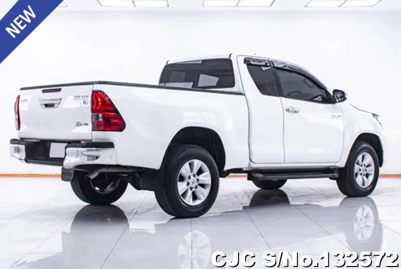 2016 Toyota / Hilux / Revo Stock No. 132572