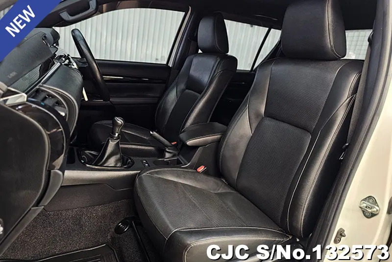 2019 Toyota / Hilux / Revo Rocco Stock No. 132573