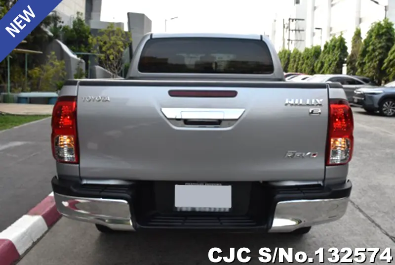 2017 Toyota / Hilux Stock No. 132574