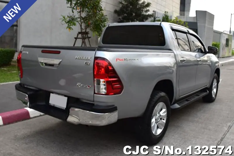 2017 Toyota / Hilux Stock No. 132574