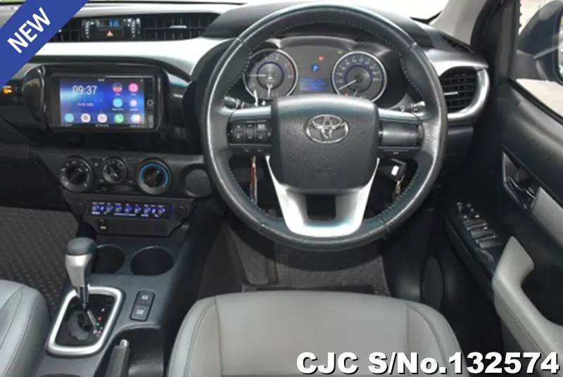 2017 Toyota / Hilux Stock No. 132574