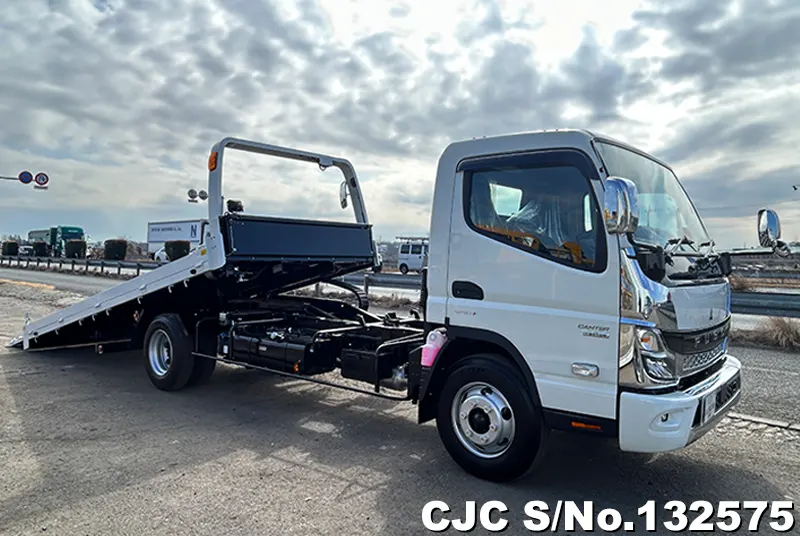2025 Mitsubishi / Canter Stock No. 132575