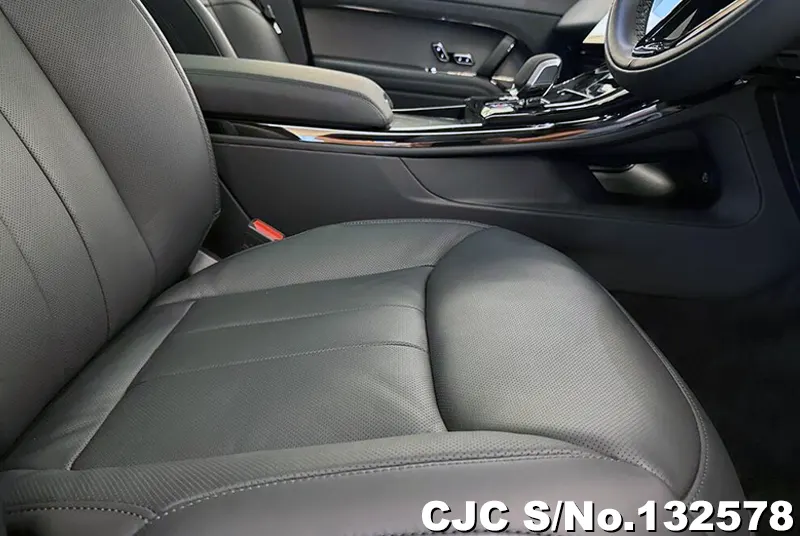 Land Rover Range Rover in Gray for Sale Image 7