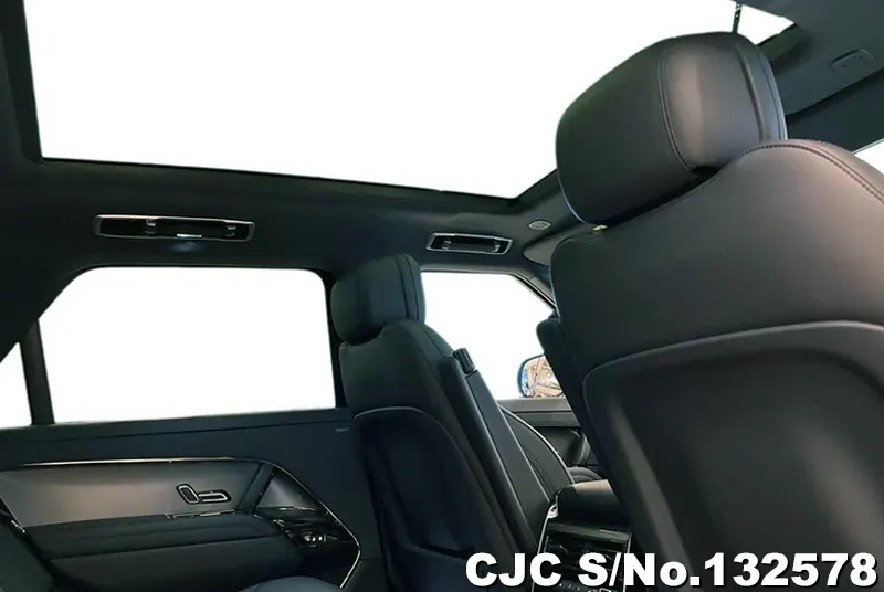 2025 Land Rover / Range Rover / Sport Stock No. 132578